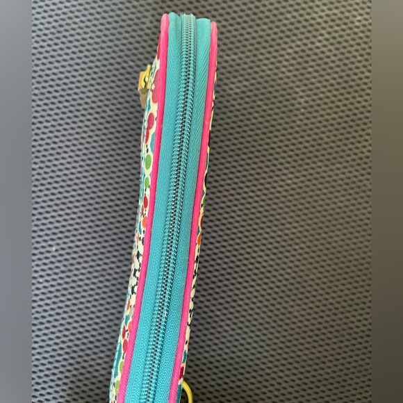 EUC Fossil Floral Print Wallet - Picture 5 of 6